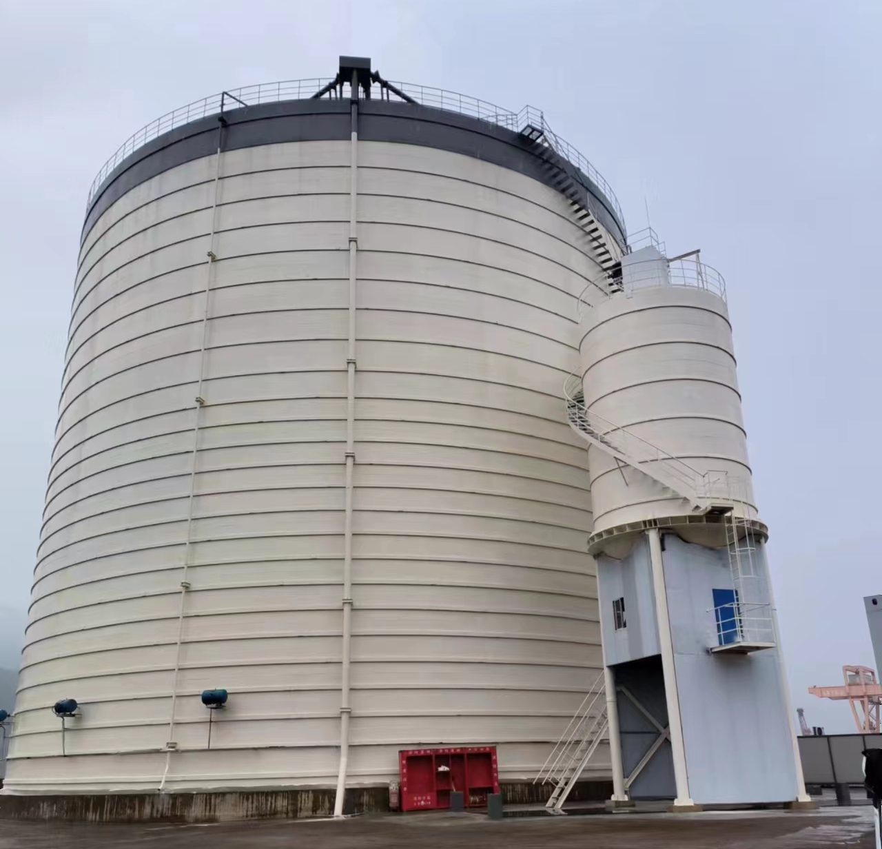 仪征10万吨水泥钢板库